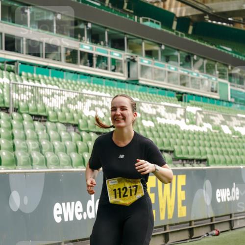 13.09.2026 - 21. swb-Marathon Bremen Michael Burmester http://msf.ph/oto/10424295 13.09.2026 10:47:04 Laufen im Stadion 10161, 10349, 10472, 10535, 10895, 10933, 10970, 11050, 11104, 11181, 11244, 11296, 11309, 11367, 11457, 11529, 11530, 11546, 11573, 11574, 11579, 11639, 11663, 11675, 11709, 11760, 11821, 12157, 12211, 12285, 12316, 12317, 12340, 12374, 12422, 12462, 10002, 10004, 10005, 10176, 10271, 10295, 10303, 10325, 10330, 10335, 10361, 10362, 10459, 10513, 10629, 10756, 10779, 10882, 10997, 10999, 11233, 11307, 11355 meine-sportfotos.de