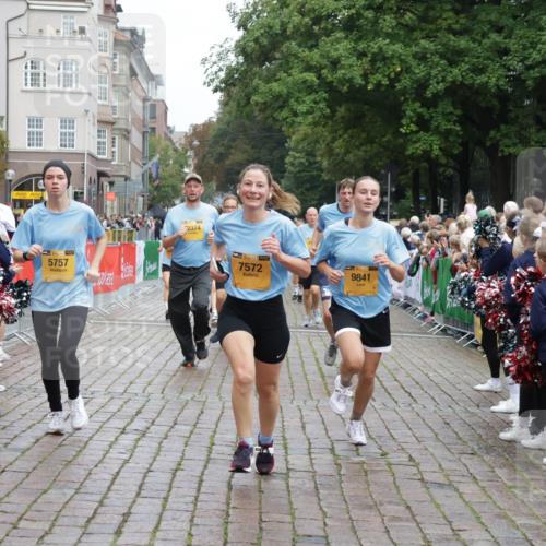 13.09.2026 - Kiel Lauf Yannick Fuchs http://msf.ph/oto/10424342 13.09.2026 09:45:50 Ziel 557, 1418, 2127, 2788, 3025, 3142, 3301, 3974, 4413, 4569, 5511, 5757, 5829, 7202, 7572, 9841, 10036, 10142, 10392, 10445, 12374, 12841, 1023, 1503, 1579, 2017, 2282, 2835, 3408, 4606, 5103, 5369, 5399, 5400, 5811, 6038, 7349, 7854, 8126, 8152, 8854, 9425, 9456, 9897, 10498, 11939, 12069, 12281, 12347, 1415, 2482, 4909, 4910, 4918, 5234, 6732, 7015, 7911, 7924, 8244, 8611, 8859, 10203, 10685, 10719, 10898, 11076, 11078, 2282, 2786, 3479 meine-sportfotos.de