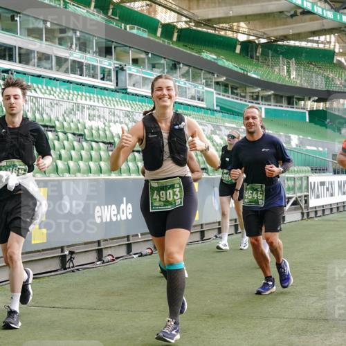 13.09.2026 - 21. swb-Marathon Bremen Michael Burmester http://msf.ph/oto/10424346 13.09.2026 13:23:55 Laufen im Stadion 137, 160, 182, 211, 324, 434, 533, 548, 571, 609, 708, 721, 723, 739, 743, 752, 892, 1157, 1178, 1259, 1273, 1331, 1463, 1471, 1597, 1598, 1691, 1746, 1788, 1944, 2095, 2211, 2213, 2252, 2286, 2312, 2323, 2433, 2445, 2465, 2475, 2483, 2495, 2497, 2503, 2504, 2526, 2571, 2644, 2768, 2776, 2936, 2968, 3252, 3282, 3288, 3289, 3292, 3298, 3306, 3312, 3347, 3364, 3381, 3395, 3423, 3447, 3505, 3530, 3559, 3727, 3770, 3819, 4020, 4054, 4231, 4406, 4407, 4431, 4466, 4467, 4584 meine-sportfotos.de