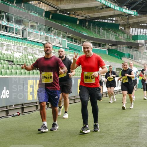 13.09.2026 - 21. swb-Marathon Bremen Michael Burmester http://msf.ph/oto/10424351 13.09.2026 10:47:06 Laufen im Stadion 10161, 10349, 10472, 10535, 10895, 10933, 10970, 11050, 11104, 11181, 11244, 11262, 11296, 11309, 11367, 11457, 11529, 11530, 11546, 11573, 11574, 11579, 11639, 11663, 11675, 11709, 11760, 11821, 12157, 12211, 12285, 12316, 12317, 12340, 12374, 12422, 12444, 12462, 10002, 10004, 10005, 10176, 10271, 10295, 10303, 10325, 10335, 10361, 10362, 10459, 10513, 10629, 10756, 10779, 10882, 10997, 10999, 11233, 11307, 11355 meine-sportfotos.de