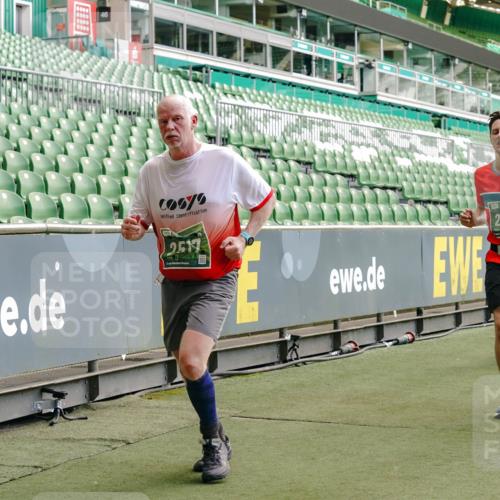 13.09.2026 - 21. swb-Marathon Bremen Michael Burmester http://msf.ph/oto/10424362 13.09.2026 13:00:59 Laufen im Stadion 135, 242, 260, 282, 318, 342, 440, 531, 651, 687, 930, 1006, 1067, 1209, 1368, 1436, 1448, 1493, 1494, 1582, 1650, 1861, 1896, 1935, 1963, 2033, 2062, 2088, 2293, 2306, 2322, 2370, 2409, 2427, 2481, 2485, 2490, 2491, 2517, 2560, 2561, 2570, 2627, 2658, 2686, 2700, 2708, 2781, 2906, 2914, 2967, 3076, 3105, 3145, 3168, 3173, 3273, 3354, 3372, 3374, 3375, 3385, 3480, 3524, 3526, 3642, 3667, 3729, 3774, 3806, 3855, 3856, 3861, 3930 meine-sportfotos.de