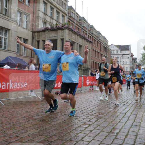 13.09.2026 - Kiel Lauf Yannick Fuchs http://msf.ph/oto/10424365 13.09.2026 11:00:08 Ziel 173, 327, 753, 964, 1078, 1728, 2382, 2490, 3121, 3775, 4437, 6520, 6897, 7398, 7438, 7945, 9140, 9690, 10420, 10996, 11503, 11607, 469, 683, 747, 988, 1002, 1562, 1895, 1948, 2287, 3063, 3108, 3113, 3176, 3607, 3663, 4509, 5173, 5261, 5382, 5608, 5627, 6295, 7350, 7454, 7543, 7614, 7954, 8120, 8234, 8723, 8884, 9271, 9299, 9971, 10157, 10916, 10918, 11007, 11377, 11415, 12408, 893, 1036, 1518, 1896, 1897, 2150, 2151, 2187, 2558, 2915, 3793, 10674, 620, 683, 3113 meine-sportfotos.de