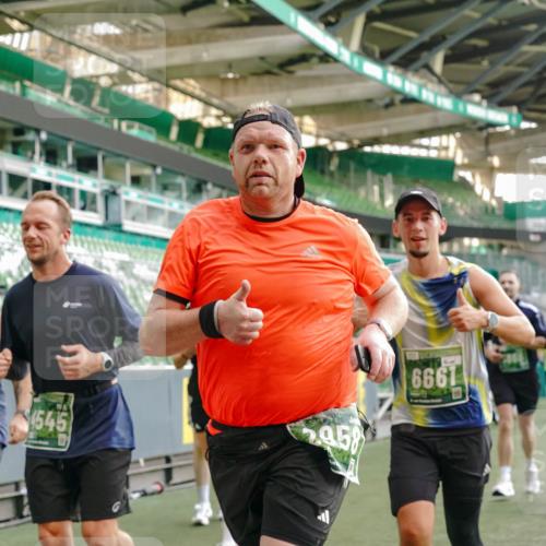 13.09.2026 - 21. swb-Marathon Bremen Michael Burmester http://msf.ph/oto/10424398 13.09.2026 13:23:57 Laufen im Stadion 137, 160, 182, 211, 324, 434, 533, 548, 571, 609, 708, 721, 723, 739, 743, 752, 892, 1178, 1259, 1273, 1331, 1463, 1471, 1597, 1598, 1691, 1746, 1788, 1944, 2095, 2211, 2213, 2252, 2286, 2312, 2323, 2433, 2445, 2465, 2475, 2483, 2495, 2497, 2503, 2504, 2526, 2571, 2644, 2768, 2776, 2936, 2968, 3252, 3282, 3288, 3289, 3292, 3298, 3306, 3312, 3347, 3364, 3381, 3395, 3423, 3447, 3505, 3530, 3559, 3727, 3770, 3819, 4054, 4231, 4406, 4407, 4431, 4466, 4467, 4584 meine-sportfotos.de