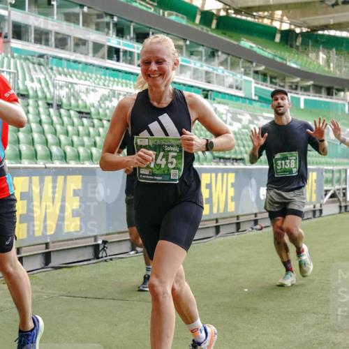 13.09.2026 - 21. swb-Marathon Bremen Michael Burmester http://msf.ph/oto/10424401 13.09.2026 13:01:01 Laufen im Stadion 135, 242, 260, 282, 318, 342, 440, 531, 651, 687, 930, 1006, 1067, 1209, 1368, 1436, 1448, 1493, 1494, 1582, 1650, 1861, 1896, 1935, 1963, 2033, 2047, 2062, 2088, 2293, 2306, 2322, 2370, 2409, 2427, 2481, 2485, 2490, 2491, 2517, 2560, 2561, 2570, 2627, 2638, 2658, 2686, 2700, 2708, 2781, 2906, 2914, 2967, 3076, 3105, 3145, 3168, 3173, 3273, 3354, 3372, 3374, 3375, 3385, 3480, 3524, 3526, 3642, 3667, 3729, 3774, 3806, 3855, 3856, 3861, 3930 meine-sportfotos.de