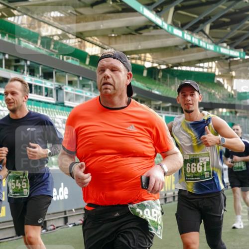 13.09.2026 - 21. swb-Marathon Bremen Michael Burmester http://msf.ph/oto/10424404 13.09.2026 13:23:57 Laufen im Stadion 137, 160, 182, 211, 324, 434, 533, 548, 571, 609, 708, 721, 723, 739, 743, 752, 892, 1178, 1259, 1273, 1331, 1463, 1471, 1597, 1598, 1691, 1746, 1788, 1944, 2095, 2211, 2213, 2252, 2286, 2312, 2323, 2433, 2445, 2465, 2475, 2483, 2495, 2497, 2503, 2504, 2526, 2571, 2644, 2768, 2776, 2936, 2968, 3252, 3282, 3288, 3289, 3292, 3298, 3306, 3312, 3347, 3364, 3381, 3395, 3423, 3447, 3505, 3530, 3559, 3727, 3770, 3819, 4054, 4231, 4406, 4407, 4431, 4466, 4467, 4584 meine-sportfotos.de