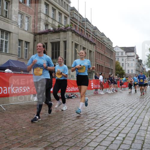 13.09.2026 - Kiel Lauf Yannick Fuchs http://msf.ph/oto/10424431 13.09.2026 11:00:15 Ziel 173, 327, 1036, 1078, 2150, 2151, 2187, 2382, 2490, 2558, 3121, 3775, 4239, 4437, 6520, 6897, 7438, 7945, 9690, 10420, 11182, 11220, 11471, 11503, 11607, 469, 747, 753, 964, 988, 1002, 1562, 1728, 1895, 1948, 2287, 3063, 3607, 4437, 4509, 5261, 5627, 6295, 7350, 7398, 7543, 7954, 8120, 9140, 9271, 9299, 10916, 10996, 11007, 11377, 11415, 362, 893, 1518, 1650, 1896, 1897, 2233, 2267, 2915, 3793, 4261, 10674, 683, 3113, 3176, 7614 meine-sportfotos.de