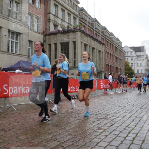 13.09.2026 - Kiel Lauf Yannick Fuchs http://msf.ph/oto/10424433 13.09.2026 11:00:15 Ziel 173, 327, 1036, 1078, 2150, 2151, 2187, 2382, 2490, 2558, 3121, 3775, 4239, 4437, 6520, 6897, 7438, 7945, 9690, 10420, 11182, 11220, 11471, 11503, 11607, 469, 747, 753, 964, 988, 1002, 1562, 1728, 1895, 1948, 2287, 3063, 3607, 4437, 4509, 5261, 5627, 6295, 7350, 7398, 7543, 7954, 8120, 9140, 9271, 9299, 10916, 10996, 11007, 11377, 11415, 362, 893, 1518, 1650, 1896, 1897, 2233, 2267, 2915, 3793, 4261, 10674, 683, 3113, 3176, 7614 meine-sportfotos.de