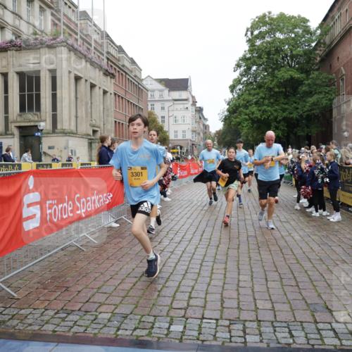 13.09.2026 - Kiel Lauf Yannick Fuchs http://msf.ph/oto/10424441 13.09.2026 09:45:56 Ziel 557, 1415, 1418, 2127, 3142, 3301, 4569, 4909, 4910, 5234, 5511, 5757, 5829, 7572, 7911, 7924, 8244, 8611, 8859, 9841, 10036, 10719, 12374, 12841, 1023, 1503, 1579, 2017, 2788, 2835, 3025, 3408, 3974, 4413, 4569, 5103, 5369, 5399, 5811, 6038, 7202, 7349, 7854, 8126, 8152, 9456, 10142, 10392, 10445, 10498, 11939, 12069, 12281, 12347, 442, 2482, 3052, 3954, 4918, 5855, 5955, 6732, 7015, 7308, 8125, 10203, 10685, 10898, 11076, 11078, 1503, 2282, 3408, 3479, 5103, 5399 meine-sportfotos.de