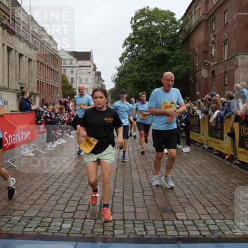 13.09.2026 - Kiel Lauf Yannick Fuchs http://msf.ph/oto/10424457 13.09.2026 09:45:57 Ziel 557, 1415, 1418, 2127, 3142, 3301, 4909, 4910, 5234, 5511, 5757, 5829, 7572, 7911, 7924, 8244, 8611, 8859, 9841, 10036, 10719, 12374, 12841, 1023, 1503, 1579, 2017, 2788, 2835, 3025, 3408, 3974, 4413, 4569, 5103, 5369, 5399, 5511, 5811, 6038, 7202, 7349, 7854, 8126, 8152, 9456, 10142, 10392, 10445, 10498, 11939, 12069, 12281, 442, 2482, 3052, 3954, 4918, 5855, 5955, 6732, 7015, 7308, 8125, 10203, 10685, 10898, 11076, 11078, 1503, 2017, 2282, 3408, 5103, 5369, 5399 meine-sportfotos.de