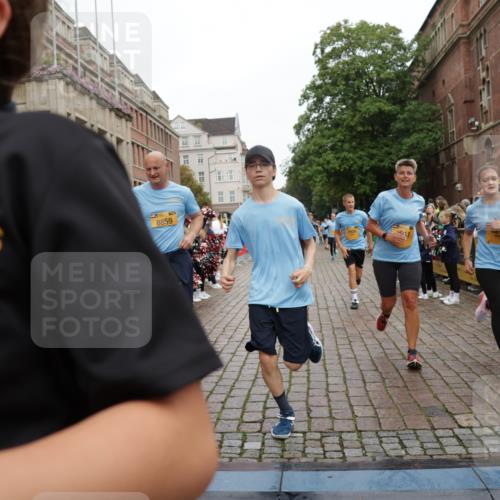 13.09.2026 - Kiel Lauf Yannick Fuchs http://msf.ph/oto/10424478 13.09.2026 09:45:58 Ziel 557, 1415, 1418, 2127, 3142, 3301, 4909, 4910, 5234, 5757, 5829, 7572, 7911, 7924, 8244, 8611, 8859, 9841, 10036, 10719, 12374, 12841, 1023, 1579, 2017, 2788, 2835, 3025, 3408, 3974, 4413, 4569, 5369, 5399, 5511, 6038, 7202, 7349, 7854, 8126, 8152, 9456, 10142, 10392, 10445, 10498, 11939, 12069, 12281, 442, 2482, 3052, 3954, 4918, 5855, 5955, 6732, 7015, 7308, 8125, 10117, 10203, 10685, 10898, 11076, 11078, 1503, 2017, 2282, 3408, 5103, 5369, 5399 meine-sportfotos.de