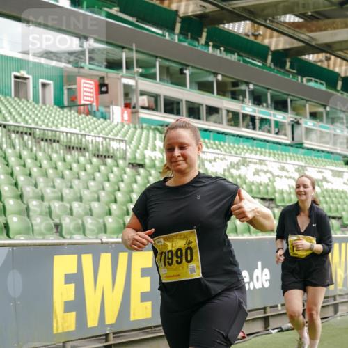 13.09.2026 - 21. swb-Marathon Bremen Michael Burmester http://msf.ph/oto/10424479 13.09.2026 10:47:11 Laufen im Stadion 10161, 10264, 10349, 10472, 10535, 10895, 10933, 10970, 11050, 11104, 11181, 11244, 11262, 11296, 11309, 11367, 11443, 11457, 11529, 11530, 11546, 11573, 11574, 11579, 11639, 11663, 11675, 11709, 11760, 11821, 12157, 12211, 12285, 12316, 12317, 12340, 12374, 12422, 12444, 12462, 10002, 10004, 10005, 10176, 10191, 10192, 10271, 10295, 10303, 10325, 10335, 10361, 10362, 10459, 10513, 10629, 10756, 10779, 10882, 10997, 10999, 11233, 11307, 11355 meine-sportfotos.de