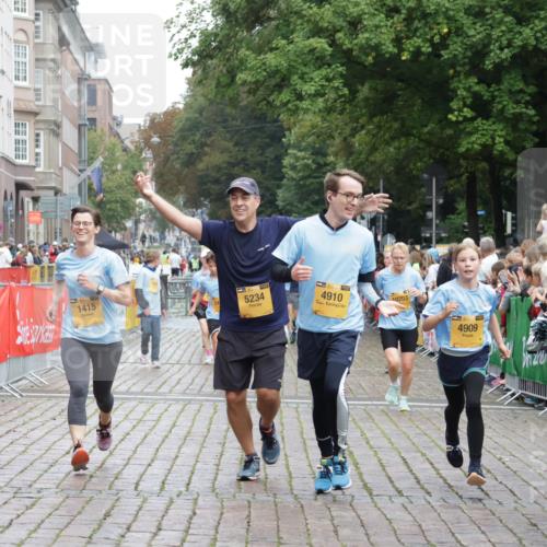 13.09.2026 - Kiel Lauf Yannick Fuchs http://msf.ph/oto/10424502 13.09.2026 09:46:01 Ziel 557, 1415, 1418, 2127, 2482, 3142, 3301, 4909, 4910, 4918, 5234, 5757, 5829, 7911, 7924, 8244, 8611, 8859, 10203, 10719, 12374, 12841, 557, 1023, 1579, 2788, 2835, 3025, 3974, 4413, 4569, 5511, 5757, 6038, 7202, 7349, 7572, 7854, 8126, 8152, 9841, 10036, 10142, 10392, 10445, 10498, 12069, 12281, 442, 3052, 3954, 5855, 5955, 6732, 7015, 7308, 8125, 10117, 10685, 10898, 11076, 11078, 11316, 12495, 1503, 2017, 2835, 3408, 5103, 5369, 5399 meine-sportfotos.de