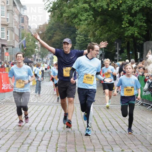 13.09.2026 - Kiel Lauf Yannick Fuchs http://msf.ph/oto/10424505 13.09.2026 09:46:01 Ziel 557, 1415, 1418, 2127, 2482, 3142, 3301, 4909, 4910, 4918, 5234, 5757, 5829, 7911, 7924, 8244, 8611, 8859, 10203, 10719, 12374, 12841, 557, 1023, 1579, 2788, 2835, 3025, 3974, 4413, 4569, 5511, 5757, 6038, 7202, 7349, 7572, 7854, 8126, 8152, 9841, 10036, 10142, 10392, 10445, 10498, 12069, 12281, 442, 3052, 3954, 5855, 5955, 6732, 7015, 7308, 8125, 10117, 10685, 10898, 11076, 11078, 11316, 12495, 1503, 2017, 2835, 3408, 5103, 5369, 5399 meine-sportfotos.de