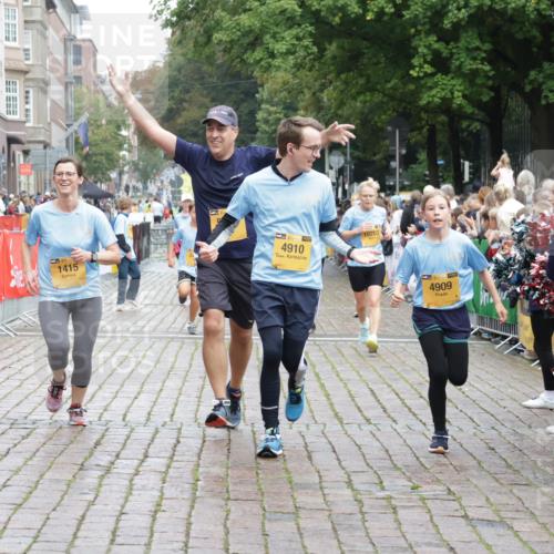 13.09.2026 - Kiel Lauf Yannick Fuchs http://msf.ph/oto/10424514 13.09.2026 09:46:01 Ziel 557, 1415, 1418, 2127, 2482, 3142, 3301, 4909, 4910, 4918, 5234, 5757, 5829, 7911, 7924, 8244, 8611, 8859, 10203, 10719, 12374, 12841, 557, 1023, 1579, 2788, 2835, 3025, 3974, 4413, 4569, 5511, 5757, 6038, 7202, 7349, 7572, 7854, 8126, 8152, 9841, 10036, 10142, 10392, 10445, 10498, 12069, 12281, 442, 3052, 3954, 5855, 5955, 6732, 7015, 7308, 8125, 10117, 10685, 10898, 11076, 11078, 11316, 12495, 1503, 2017, 2835, 3408, 5103, 5369, 5399 meine-sportfotos.de