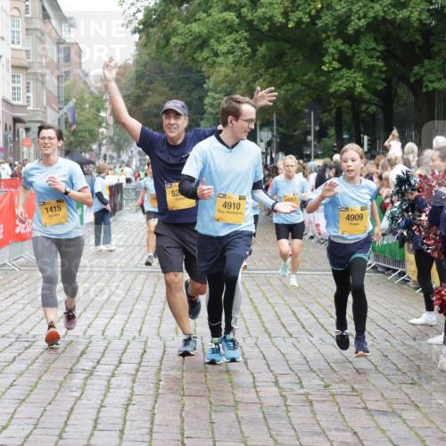 13.09.2026 - Kiel Lauf Yannick Fuchs http://msf.ph/oto/10424518 13.09.2026 09:46:01 Ziel 557, 1415, 1418, 2127, 2482, 3142, 3301, 4909, 4910, 4918, 5234, 5757, 5829, 7911, 7924, 8244, 8611, 8859, 10203, 10719, 12374, 12841, 557, 1023, 1579, 2788, 2835, 3025, 3974, 4413, 4569, 5511, 5757, 6038, 7202, 7349, 7572, 7854, 8126, 8152, 9841, 10036, 10142, 10392, 10445, 10498, 12069, 12281, 442, 3052, 3954, 5855, 5955, 6732, 7015, 7308, 8125, 10117, 10685, 10898, 11076, 11078, 11316, 12495, 1503, 2017, 2835, 3408, 5103, 5369, 5399 meine-sportfotos.de