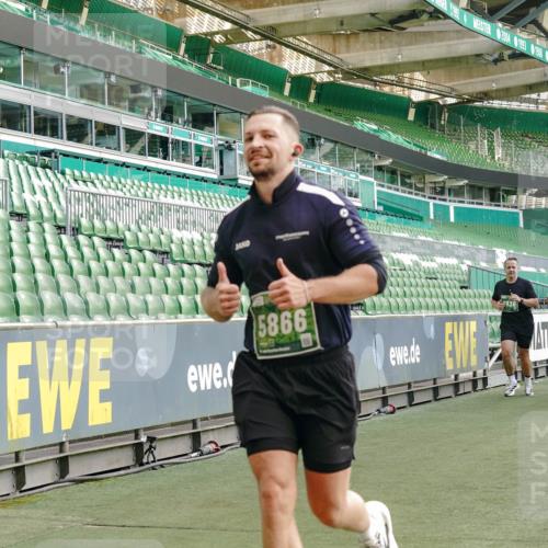 13.09.2026 - 21. swb-Marathon Bremen Michael Burmester http://msf.ph/oto/10424520 13.09.2026 13:24:00 Laufen im Stadion 137, 160, 182, 211, 324, 434, 533, 548, 609, 708, 721, 723, 739, 743, 752, 892, 1178, 1259, 1273, 1331, 1463, 1471, 1491, 1597, 1598, 1691, 1746, 1788, 1944, 2095, 2211, 2213, 2252, 2286, 2312, 2323, 2433, 2445, 2465, 2475, 2483, 2495, 2497, 2503, 2504, 2526, 2571, 2644, 2768, 2776, 2936, 2968, 3252, 3282, 3288, 3289, 3292, 3298, 3306, 3312, 3347, 3364, 3381, 3395, 3423, 3447, 3505, 3530, 3559, 3727, 3770, 3819, 4054, 4231, 4406, 4407, 4431, 4466, 4467, 4584 meine-sportfotos.de