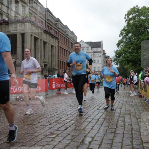 13.09.2026 - Kiel Lauf Yannick Fuchs http://msf.ph/oto/10424539 13.09.2026 11:00:28 Ziel 362, 893, 1036, 1518, 1650, 1896, 1897, 2150, 2151, 2233, 2267, 2915, 3793, 4239, 4261, 4524, 4787, 4905, 6431, 6770, 7091, 7179, 7997, 8481, 8565, 9327, 9408, 10346, 10674, 11182, 11835, 12214, 12457, 173, 327, 753, 964, 1036, 1078, 1562, 1728, 1895, 1948, 2187, 2382, 2490, 2558, 3121, 3775, 4437, 4509, 6295, 6520, 6897, 7398, 7438, 7945, 8120, 9140, 9271, 9690, 10420, 10996, 11007, 11220, 11377, 11415, 11471, 11503, 11607, 1722, 1795 meine-sportfotos.de