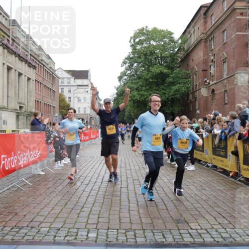 13.09.2026 - Kiel Lauf Yannick Fuchs http://msf.ph/oto/10424551 13.09.2026 09:46:03 Ziel 1415, 1418, 2482, 3301, 4909, 4910, 4918, 5234, 5829, 6732, 7911, 7924, 8244, 8611, 8859, 10203, 10685, 10719, 10898, 12841, 557, 1023, 1579, 2127, 2788, 3025, 3142, 3301, 3974, 4413, 4569, 5511, 5757, 6038, 7202, 7349, 7572, 8126, 9841, 10036, 10142, 10392, 10445, 12069, 12281, 12374, 167, 181, 442, 3052, 3954, 5855, 5955, 6857, 7015, 7308, 8125, 10117, 10913, 11076, 11078, 11316, 12495, 12621, 1503, 2017, 2835, 3408, 5103, 5369, 5399 meine-sportfotos.de