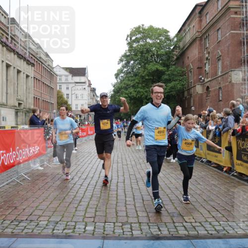 13.09.2026 - Kiel Lauf Yannick Fuchs http://msf.ph/oto/10424554 13.09.2026 09:46:03 Ziel 1415, 1418, 2482, 3301, 4909, 4910, 4918, 5234, 5829, 6732, 7911, 7924, 8244, 8611, 8859, 10203, 10685, 10719, 10898, 12841, 557, 1023, 1579, 2127, 2788, 3025, 3142, 3301, 3974, 4413, 4569, 5511, 5757, 6038, 7202, 7349, 7572, 8126, 9841, 10036, 10142, 10392, 10445, 12069, 12281, 12374, 167, 181, 442, 3052, 3954, 5855, 5955, 6857, 7015, 7308, 8125, 10117, 10913, 11076, 11078, 11316, 12495, 12621, 1503, 2017, 2835, 3408, 5103, 5369, 5399 meine-sportfotos.de