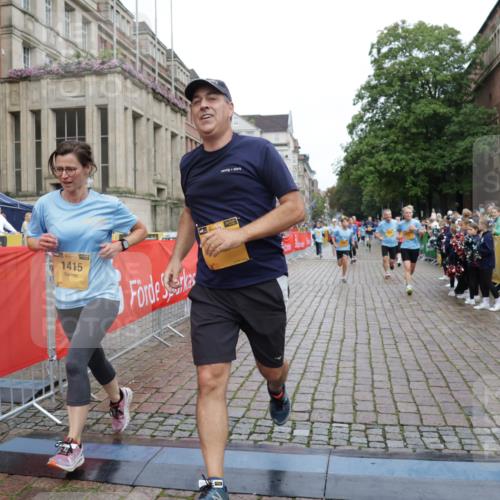 13.09.2026 - Kiel Lauf Yannick Fuchs http://msf.ph/oto/10424575 13.09.2026 09:46:04 Ziel 1415, 1418, 2482, 4909, 4910, 4918, 5234, 5829, 6732, 7015, 7911, 7924, 8244, 8611, 8859, 10203, 10685, 10719, 10898, 11076, 11078, 12841, 557, 1023, 1418, 1579, 2127, 2788, 3025, 3142, 3301, 3974, 4413, 4569, 5511, 5757, 6038, 7202, 7349, 7572, 8126, 9841, 10036, 10142, 10392, 10445, 12069, 12281, 12374, 12841, 167, 181, 442, 3052, 3954, 5855, 5955, 6857, 7308, 8125, 10117, 10913, 11316, 12495, 12621, 1503, 1579, 2017, 2835, 3408, 5103, 5369, 5399, 6038 meine-sportfotos.de
