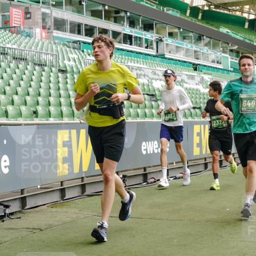 13.09.2026 - 21. swb-Marathon Bremen Michael Burmester http://msf.ph/oto/10424583 13.09.2026 13:01:06 Laufen im Stadion 135, 242, 260, 282, 318, 342, 440, 531, 651, 687, 930, 946, 1006, 1067, 1209, 1368, 1436, 1448, 1493, 1494, 1582, 1650, 1861, 1896, 1935, 1963, 2033, 2047, 2062, 2088, 2293, 2306, 2322, 2370, 2409, 2427, 2481, 2485, 2490, 2491, 2517, 2560, 2561, 2627, 2638, 2658, 2686, 2700, 2708, 2781, 2906, 2914, 2967, 3076, 3105, 3145, 3168, 3173, 3273, 3354, 3372, 3374, 3375, 3385, 3480, 3524, 3526, 3642, 3667, 3729, 3774, 3806, 3855, 3856, 3861, 3930 meine-sportfotos.de