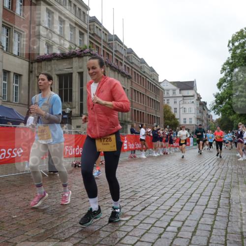 13.09.2026 - Kiel Lauf Yannick Fuchs http://msf.ph/oto/10424603 13.09.2026 11:00:33 Ziel 362, 893, 1518, 1650, 1722, 1896, 1897, 2233, 2267, 4261, 4524, 4706, 4905, 6431, 6770, 7091, 7179, 7214, 7997, 8481, 8565, 8686, 9327, 9408, 10590, 10674, 11797, 12214, 12457, 12756, 12757, 12773, 173, 327, 753, 893, 964, 1036, 1078, 1518, 1728, 2150, 2151, 2187, 2382, 2490, 2558, 2915, 3121, 3775, 3793, 4239, 4437, 4787, 6520, 6897, 7398, 7438, 7945, 9140, 9690, 10346, 10420, 10996, 11182, 11220, 11471, 11503, 11607, 11835, 1795, 2038 meine-sportfotos.de