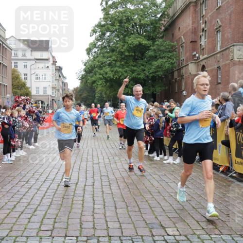 13.09.2026 - Kiel Lauf Yannick Fuchs http://msf.ph/oto/10424607 13.09.2026 09:46:06 Ziel 1415, 2482, 4909, 4910, 4918, 5234, 6732, 7015, 7911, 7924, 8244, 8611, 8859, 10203, 10685, 10719, 10898, 11076, 11078, 557, 1023, 1418, 1579, 2127, 2788, 3025, 3142, 3301, 3974, 4413, 4569, 5511, 5757, 5829, 6038, 7202, 7349, 7572, 7911, 8126, 8244, 8859, 9841, 10036, 10142, 10392, 10445, 10719, 12069, 12281, 12374, 12841, 167, 181, 442, 3052, 3361, 3954, 5855, 5955, 6857, 7308, 8125, 10117, 10913, 11316, 11859, 12495, 12621, 1023, 1579, 2017, 2835, 3408, 5369, 6038 meine-sportfotos.de