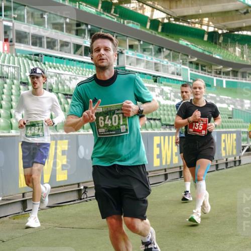 13.09.2026 - 21. swb-Marathon Bremen Michael Burmester http://msf.ph/oto/10424622 13.09.2026 13:01:07 Laufen im Stadion 135, 242, 260, 282, 318, 342, 440, 531, 651, 687, 930, 946, 1006, 1067, 1209, 1368, 1436, 1448, 1493, 1494, 1582, 1650, 1861, 1896, 1935, 1963, 2033, 2047, 2062, 2088, 2293, 2306, 2322, 2370, 2409, 2427, 2481, 2485, 2490, 2491, 2517, 2560, 2561, 2627, 2638, 2658, 2686, 2700, 2708, 2781, 2906, 2914, 2967, 3076, 3105, 3145, 3168, 3173, 3273, 3354, 3372, 3374, 3375, 3385, 3480, 3524, 3526, 3642, 3667, 3729, 3774, 3806, 3855, 3856, 3861, 3930 meine-sportfotos.de