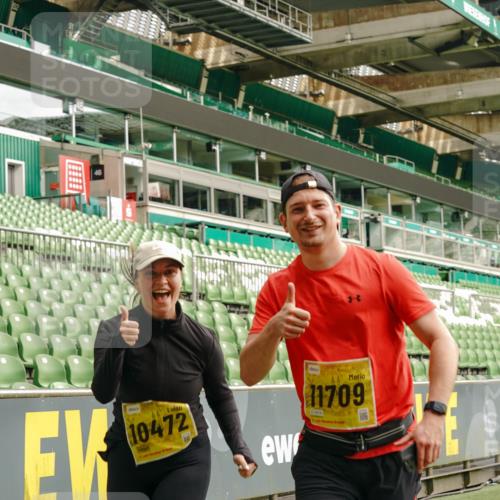 13.09.2026 - 21. swb-Marathon Bremen Michael Burmester http://msf.ph/oto/10424691 13.09.2026 10:47:17 Laufen im Stadion 10161, 10264, 10349, 10535, 10895, 10933, 10970, 11050, 11104, 11181, 11244, 11262, 11296, 11443, 11457, 11529, 11530, 11546, 11573, 11574, 11579, 11639, 11663, 11675, 11698, 11709, 11760, 11821, 12157, 12211, 12285, 12316, 12317, 12340, 12374, 12422, 12444, 12462, 10002, 10004, 10005, 10176, 10191, 10192, 10271, 10295, 10325, 10335, 10361, 10362, 10459, 10513, 10629, 10756, 10779, 10882, 10997, 10999, 11233, 11307, 11355 meine-sportfotos.de