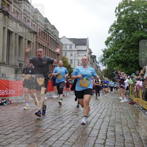 13.09.2026 - Kiel Lauf Yannick Fuchs http://msf.ph/oto/10424692 13.09.2026 11:00:44 Ziel 1722, 1795, 2038, 4055, 4706, 4855, 5794, 5912, 6995, 6996, 7214, 7610, 8590, 8622, 8686, 10480, 10529, 10590, 10700, 11797, 12756, 12757, 12773, 173, 327, 362, 893, 1036, 1518, 1650, 1896, 1897, 2150, 2151, 2187, 2233, 2267, 2490, 2558, 2915, 3121, 3793, 4239, 4261, 4524, 4787, 4905, 6431, 6520, 6770, 6897, 7091, 7179, 7438, 7997, 8481, 8565, 9327, 9408, 9690, 10346, 10420, 10674, 11182, 11220, 11471, 11607, 11797, 11835, 12214, 12457, 12756, 48, 190 meine-sportfotos.de