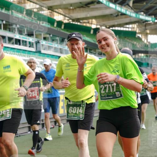 13.09.2026 - 21. swb-Marathon Bremen Michael Burmester http://msf.ph/oto/10424699 13.09.2026 13:24:07 Laufen im Stadion 137, 182, 294, 324, 434, 533, 548, 609, 708, 721, 723, 739, 743, 752, 892, 1178, 1273, 1331, 1463, 1471, 1491, 1515, 1597, 1598, 1691, 1746, 1788, 1944, 2095, 2211, 2213, 2252, 2267, 2286, 2312, 2323, 2433, 2445, 2465, 2475, 2483, 2495, 2497, 2503, 2526, 2554, 2571, 2644, 2768, 2776, 2936, 2968, 3252, 3282, 3288, 3289, 3292, 3298, 3306, 3312, 3347, 3364, 3381, 3395, 3423, 3447, 3505, 3530, 3559, 3727, 3770, 3819, 4054, 4231, 4406, 4407, 4466, 4467 meine-sportfotos.de