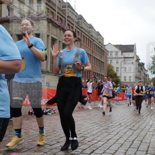 13.09.2026 - Kiel Lauf Yannick Fuchs http://msf.ph/oto/10424706 13.09.2026 11:00:46 Ziel 1722, 1795, 2038, 3423, 3425, 4055, 4706, 4855, 4915, 5648, 5794, 5912, 6399, 6426, 6995, 6996, 7214, 7610, 8590, 8622, 8686, 9199, 10339, 10480, 10529, 10700, 12326, 12773, 327, 362, 893, 1036, 1518, 1650, 1896, 1897, 2150, 2151, 2187, 2233, 2267, 2490, 2558, 2915, 3121, 3793, 4239, 4261, 4524, 4787, 4905, 6431, 6770, 6897, 7091, 7179, 7438, 7997, 8481, 8565, 9327, 9408, 10346, 10590, 10674, 11182, 11220, 11471, 11797, 11835, 12214, 12457, 12756, 48, 190 meine-sportfotos.de