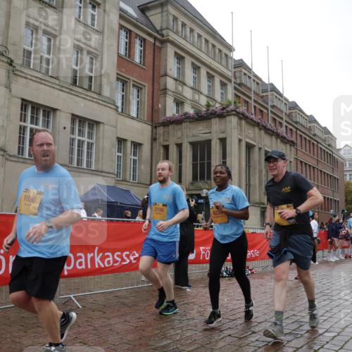 13.09.2026 - Kiel Lauf Yannick Fuchs http://msf.ph/oto/10424735 13.09.2026 11:00:52 Ziel 190, 1314, 2038, 2697, 3423, 3425, 4055, 4769, 4915, 5648, 6399, 6426, 6995, 6996, 7516, 7610, 8229, 8622, 9199, 9594, 10339, 10480, 10529, 10700, 10885, 11972, 12192, 12326, 362, 893, 1036, 1518, 1650, 1722, 1795, 1896, 1897, 2150, 2151, 2233, 2267, 2558, 2915, 3793, 4055, 4239, 4261, 4524, 4706, 4787, 4855, 4905, 5794, 5912, 6431, 6770, 7091, 7179, 7214, 7997, 8481, 8565, 8590, 8686, 9327, 9408, 10346, 10590, 10674, 11182, 11471, 11797, 11835, 12214, 12457, 12756, 48 meine-sportfotos.de