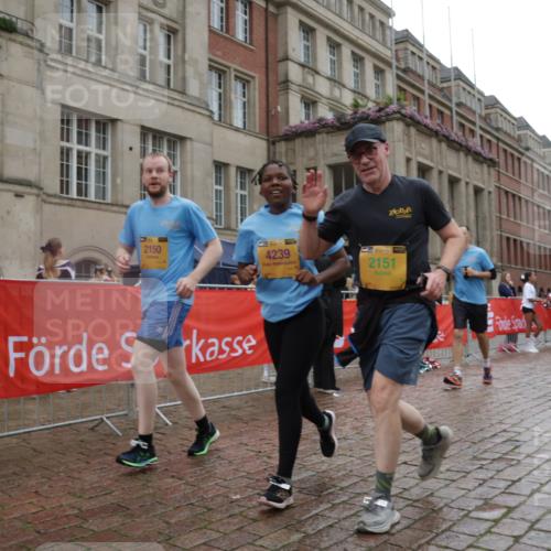 13.09.2026 - Kiel Lauf Yannick Fuchs http://msf.ph/oto/10424744 13.09.2026 11:00:53 Ziel 190, 1314, 2038, 2697, 3423, 3425, 4769, 4915, 5648, 6399, 6426, 6995, 6996, 7516, 7610, 8229, 8622, 9199, 9594, 10339, 10480, 10529, 10700, 10885, 11972, 12192, 12326, 362, 893, 1036, 1518, 1650, 1722, 1795, 1896, 1897, 2150, 2151, 2233, 2267, 2915, 3793, 4055, 4239, 4261, 4524, 4706, 4787, 4855, 4905, 5794, 5912, 6431, 6770, 7091, 7179, 7214, 7997, 8481, 8565, 8590, 8686, 9327, 9408, 10346, 10529, 10590, 10674, 11182, 11797, 11835, 12214, 12457, 12756, 48, 539, 842 meine-sportfotos.de