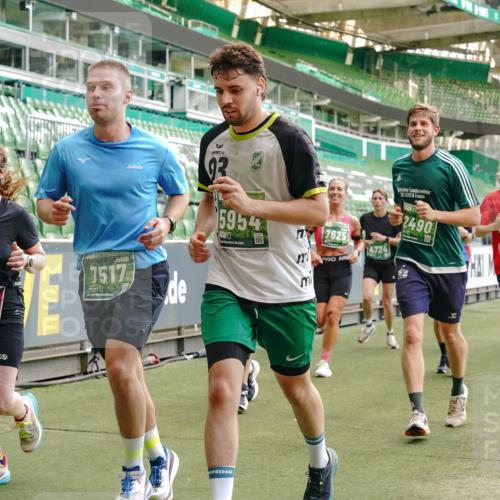 13.09.2026 - 21. swb-Marathon Bremen Michael Burmester http://msf.ph/oto/10424768 13.09.2026 13:01:13 Laufen im Stadion 135, 150, 242, 260, 282, 318, 342, 440, 531, 651, 687, 930, 946, 1006, 1067, 1209, 1368, 1436, 1448, 1493, 1494, 1582, 1650, 1861, 1896, 1935, 1963, 2033, 2047, 2062, 2088, 2293, 2306, 2322, 2370, 2409, 2427, 2485, 2490, 2491, 2517, 2560, 2561, 2627, 2638, 2658, 2686, 2700, 2708, 2781, 2906, 2914, 2967, 2987, 3076, 3105, 3145, 3168, 3173, 3273, 3354, 3372, 3374, 3375, 3385, 3392, 3480, 3524, 3526, 3527, 3642, 3667, 3729, 3774, 3806, 3855, 3856, 3861, 3930 meine-sportfotos.de