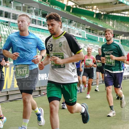 13.09.2026 - 21. swb-Marathon Bremen Michael Burmester http://msf.ph/oto/10424777 13.09.2026 13:01:13 Laufen im Stadion 135, 150, 242, 260, 282, 318, 342, 440, 531, 651, 687, 930, 946, 1006, 1067, 1209, 1368, 1436, 1448, 1493, 1494, 1582, 1650, 1861, 1896, 1935, 1963, 2033, 2047, 2062, 2088, 2293, 2306, 2322, 2370, 2409, 2427, 2485, 2490, 2491, 2517, 2560, 2561, 2627, 2638, 2658, 2686, 2700, 2708, 2781, 2906, 2914, 2967, 2987, 3076, 3105, 3145, 3168, 3173, 3273, 3354, 3372, 3374, 3375, 3385, 3392, 3480, 3524, 3526, 3527, 3642, 3667, 3729, 3774, 3806, 3855, 3856, 3861, 3930 meine-sportfotos.de