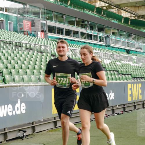 13.09.2026 - 21. swb-Marathon Bremen Michael Burmester http://msf.ph/oto/10424779 13.09.2026 13:24:10 Laufen im Stadion 137, 182, 294, 324, 434, 505, 533, 548, 609, 708, 721, 723, 739, 743, 752, 892, 1178, 1273, 1331, 1463, 1471, 1491, 1515, 1597, 1598, 1691, 1746, 1788, 1944, 2095, 2211, 2213, 2252, 2267, 2286, 2312, 2323, 2433, 2445, 2465, 2475, 2483, 2495, 2497, 2503, 2526, 2554, 2571, 2644, 2768, 2776, 2936, 2968, 3211, 3252, 3282, 3288, 3289, 3292, 3298, 3306, 3312, 3347, 3364, 3381, 3395, 3423, 3447, 3505, 3530, 3559, 3727, 3770, 3819, 4054, 4231, 4406, 4407, 4466, 4467 meine-sportfotos.de