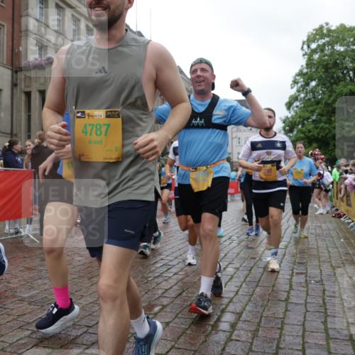 13.09.2026 - Kiel Lauf Yannick Fuchs http://msf.ph/oto/10424785 13.09.2026 11:00:56 Ziel 48, 190, 1314, 2038, 2144, 2658, 2697, 3423, 3425, 4529, 4769, 4915, 5648, 6399, 6426, 6995, 6996, 7456, 7516, 8229, 9199, 9594, 9900, 10339, 10480, 10885, 11972, 12192, 12326, 362, 893, 1518, 1650, 1722, 1795, 1896, 1897, 2233, 2267, 2915, 3793, 4055, 4261, 4524, 4706, 4787, 4855, 4905, 5794, 5912, 6431, 6770, 7091, 7179, 7214, 7610, 7997, 8481, 8565, 8590, 8622, 8686, 9327, 9408, 10346, 10480, 10529, 10590, 10674, 10700, 11797, 11835, 12214, 12457, 12756, 539, 842, 893 meine-sportfotos.de