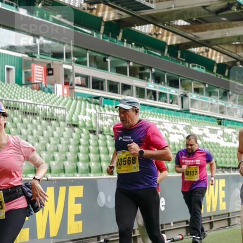 13.09.2026 - 21. swb-Marathon Bremen Michael Burmester http://msf.ph/oto/10424812 13.09.2026 10:47:23 Laufen im Stadion 10161, 10264, 10292, 10349, 10535, 10732, 10895, 10925, 10933, 10970, 11050, 11104, 11181, 11244, 11262, 11296, 11423, 11443, 11457, 11529, 11530, 11546, 11573, 11574, 11579, 11639, 11663, 11675, 11698, 11760, 12083, 12157, 12211, 12285, 12316, 12317, 12340, 12374, 12422, 12444, 12462, 12472, 10002, 10004, 10005, 10176, 10191, 10192, 10271, 10295, 10325, 10335, 10361, 10362, 10459, 10513, 10629, 10756, 10779, 10882, 10997, 10999, 11233, 11307, 11355 meine-sportfotos.de