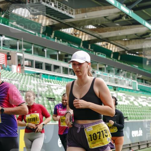 13.09.2026 - 21. swb-Marathon Bremen Michael Burmester http://msf.ph/oto/10424837 13.09.2026 10:47:24 Laufen im Stadion 10161, 10264, 10292, 10349, 10535, 10732, 10895, 10925, 10933, 10970, 11050, 11104, 11181, 11244, 11262, 11296, 11423, 11443, 11457, 11529, 11530, 11546, 11573, 11574, 11579, 11639, 11663, 11675, 11698, 11760, 12083, 12157, 12211, 12285, 12316, 12317, 12340, 12374, 12422, 12444, 12462, 12472, 10002, 10004, 10005, 10176, 10191, 10192, 10271, 10295, 10325, 10335, 10361, 10362, 10459, 10513, 10629, 10756, 10779, 10882, 10997, 10999, 11233, 11307, 11355 meine-sportfotos.de