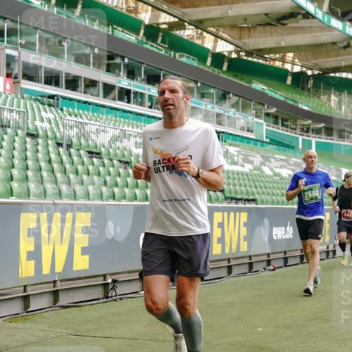13.09.2026 - 21. swb-Marathon Bremen Michael Burmester http://msf.ph/oto/10424865 13.09.2026 13:01:19 Laufen im Stadion 135, 150, 242, 260, 282, 318, 342, 440, 531, 651, 687, 930, 946, 1006, 1067, 1163, 1368, 1436, 1448, 1493, 1494, 1582, 1650, 1861, 1896, 1935, 1963, 2033, 2047, 2062, 2293, 2306, 2322, 2370, 2409, 2427, 2485, 2490, 2491, 2560, 2561, 2627, 2638, 2658, 2686, 2700, 2708, 2781, 2906, 2914, 2967, 2987, 3044, 3076, 3105, 3145, 3168, 3173, 3187, 3248, 3273, 3294, 3334, 3354, 3372, 3374, 3375, 3385, 3392, 3480, 3524, 3526, 3527, 3642, 3667, 3729, 3774, 3806, 3855, 3856 meine-sportfotos.de