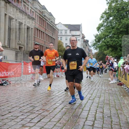13.09.2026 - Kiel Lauf Yannick Fuchs http://msf.ph/oto/10424873 13.09.2026 11:01:08 Ziel 48, 539, 823, 842, 1448, 1522, 2132, 2144, 2637, 2658, 3340, 4529, 4530, 5552, 6300, 6653, 7456, 8596, 9899, 9900, 11857, 12151, 190, 362, 1314, 1722, 1795, 2038, 2267, 2697, 3423, 3425, 4055, 4706, 4769, 4855, 4915, 5648, 5794, 5912, 6399, 6426, 6995, 6996, 7179, 7214, 7516, 7610, 8229, 8590, 8622, 8686, 9199, 9594, 10339, 10480, 10529, 10590, 10700, 10885, 11797, 11972, 12192, 12326, 12756, 1018, 1744, 3662, 5451, 7191, 8307, 362, 4524, 4905, 9327 meine-sportfotos.de