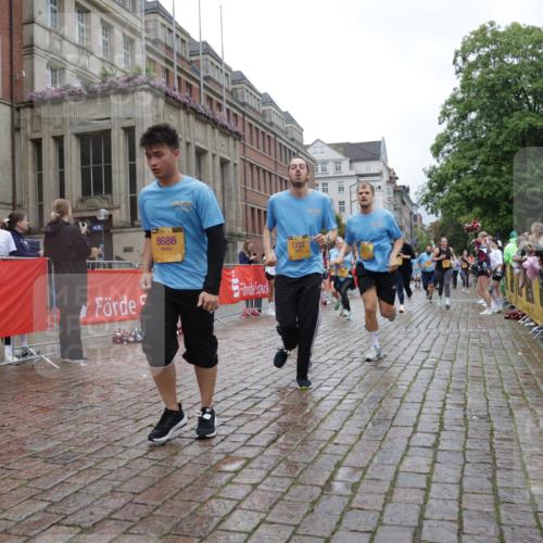 13.09.2026 - Kiel Lauf Yannick Fuchs http://msf.ph/oto/10424882 13.09.2026 11:01:11 Ziel 48, 539, 823, 842, 1448, 1522, 2132, 2144, 2637, 3340, 4529, 4530, 4788, 5052, 5552, 6300, 6522, 6653, 7651, 8469, 8596, 9899, 11216, 11217, 11581, 11805, 11857, 12151, 48, 190, 1314, 1722, 1795, 2038, 2144, 2658, 2697, 3423, 3425, 4055, 4529, 4706, 4769, 4855, 4915, 5648, 5794, 5912, 6399, 6426, 6995, 6996, 7214, 7456, 7516, 7610, 8229, 8590, 8622, 8686, 9199, 9594, 9900, 10339, 10480, 10529, 10700, 10885, 11972, 12192, 12326, 1018, 1744, 3626, 3662, 5451, 7191, 8307, 362 meine-sportfotos.de