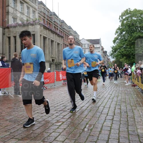 13.09.2026 - Kiel Lauf Yannick Fuchs http://msf.ph/oto/10424888 13.09.2026 11:01:11 Ziel 48, 539, 823, 842, 1448, 1522, 2132, 2144, 2637, 3340, 4529, 4530, 4788, 5052, 5552, 6300, 6522, 6653, 7651, 8469, 8596, 9899, 11216, 11217, 11581, 11805, 11857, 12151, 48, 190, 1314, 1722, 1795, 2038, 2144, 2658, 2697, 3423, 3425, 4055, 4529, 4706, 4769, 4855, 4915, 5648, 5794, 5912, 6399, 6426, 6995, 6996, 7214, 7456, 7516, 7610, 8229, 8590, 8622, 8686, 9199, 9594, 9900, 10339, 10480, 10529, 10700, 10885, 11972, 12192, 12326, 1018, 1744, 3626, 3662, 5451, 7191, 8307, 362 meine-sportfotos.de