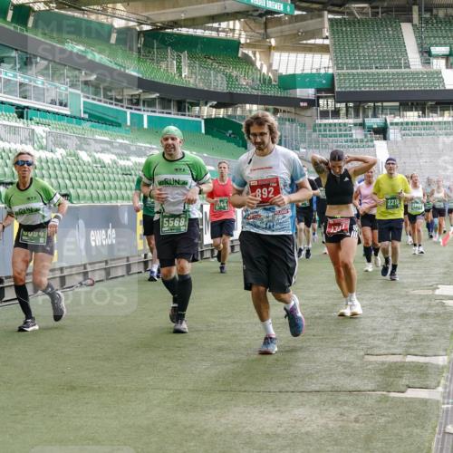 13.09.2026 - 21. swb-Marathon Bremen Michael Burmester http://msf.ph/oto/10424894 13.09.2026 13:24:15 Laufen im Stadion 137, 182, 213, 294, 324, 434, 505, 533, 548, 609, 708, 721, 723, 739, 743, 752, 892, 1178, 1273, 1331, 1463, 1471, 1491, 1515, 1597, 1598, 1746, 1788, 1944, 2095, 2211, 2213, 2252, 2267, 2286, 2312, 2323, 2433, 2445, 2465, 2475, 2483, 2495, 2497, 2503, 2526, 2554, 2571, 2644, 2768, 2776, 2833, 2936, 2968, 3211, 3252, 3282, 3288, 3289, 3292, 3298, 3306, 3312, 3347, 3364, 3381, 3395, 3423, 3447, 3505, 3559, 3727, 3770, 3819, 4054, 4231, 4466, 4467 meine-sportfotos.de