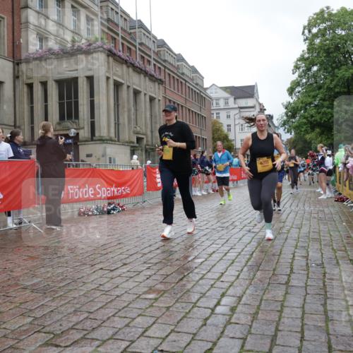13.09.2026 - Kiel Lauf Yannick Fuchs http://msf.ph/oto/10424915 13.09.2026 11:01:14 Ziel 539, 823, 842, 1448, 1522, 1744, 2132, 2637, 3340, 4788, 5052, 5552, 6300, 6522, 6653, 7651, 8469, 8596, 9525, 11056, 11216, 11217, 11581, 11805, 11857, 12010, 12151, 48, 190, 1314, 1795, 2038, 2144, 2658, 2697, 3423, 3425, 4055, 4529, 4530, 4769, 4855, 4915, 5648, 5794, 5912, 6399, 6426, 6995, 6996, 7456, 7516, 7610, 8229, 8590, 8622, 9199, 9594, 9899, 9900, 10339, 10480, 10529, 10700, 10885, 11972, 12192, 12326, 955, 1018, 3626, 3662, 5451, 7191, 8307, 362 meine-sportfotos.de
