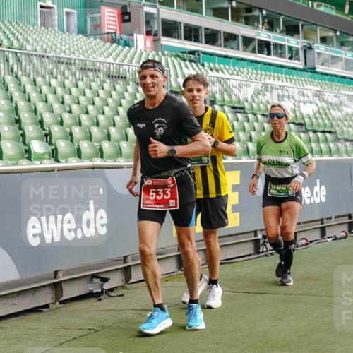 13.09.2026 - 21. swb-Marathon Bremen Michael Burmester http://msf.ph/oto/10424917 13.09.2026 13:24:16 Laufen im Stadion 137, 182, 213, 294, 324, 434, 505, 533, 548, 609, 708, 721, 723, 739, 743, 752, 892, 1178, 1273, 1331, 1463, 1471, 1491, 1515, 1597, 1598, 1746, 1788, 1944, 2095, 2211, 2213, 2252, 2267, 2286, 2312, 2323, 2433, 2445, 2465, 2475, 2483, 2495, 2497, 2503, 2526, 2554, 2571, 2644, 2768, 2776, 2833, 2936, 2968, 3211, 3252, 3282, 3288, 3289, 3292, 3298, 3306, 3312, 3347, 3364, 3381, 3395, 3423, 3447, 3505, 3559, 3727, 3770, 3819, 4054, 4231, 4466, 4467 meine-sportfotos.de