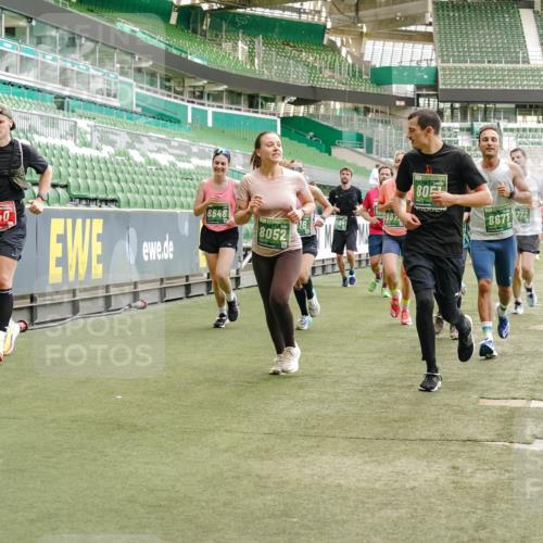 13.09.2026 - 21. swb-Marathon Bremen Michael Burmester http://msf.ph/oto/10424932 13.09.2026 13:01:22 Laufen im Stadion 135, 150, 242, 260, 282, 318, 440, 531, 651, 687, 930, 946, 1006, 1067, 1163, 1368, 1436, 1448, 1493, 1494, 1582, 1650, 1861, 1896, 1935, 1963, 2033, 2047, 2062, 2292, 2293, 2306, 2322, 2370, 2409, 2427, 2485, 2490, 2491, 2560, 2561, 2627, 2638, 2658, 2686, 2700, 2708, 2781, 2906, 2914, 2967, 2987, 3013, 3044, 3076, 3105, 3145, 3168, 3173, 3187, 3248, 3294, 3334, 3354, 3372, 3374, 3375, 3385, 3392, 3480, 3524, 3526, 3527, 3642, 3667, 3729, 3774, 3806, 3855, 3856 meine-sportfotos.de