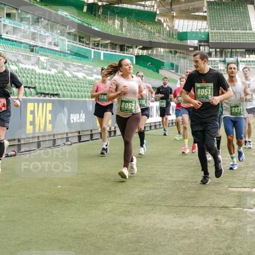 13.09.2026 - 21. swb-Marathon Bremen Michael Burmester http://msf.ph/oto/10424941 13.09.2026 13:01:22 Laufen im Stadion 135, 150, 242, 260, 282, 318, 440, 531, 651, 687, 930, 946, 1006, 1067, 1163, 1368, 1436, 1448, 1493, 1494, 1582, 1650, 1861, 1896, 1935, 1963, 2033, 2047, 2062, 2292, 2293, 2306, 2322, 2370, 2409, 2427, 2485, 2490, 2491, 2560, 2561, 2627, 2638, 2658, 2686, 2700, 2708, 2781, 2906, 2914, 2967, 2987, 3013, 3044, 3076, 3105, 3145, 3168, 3173, 3187, 3248, 3294, 3334, 3354, 3372, 3374, 3375, 3385, 3392, 3480, 3524, 3526, 3527, 3642, 3667, 3729, 3774, 3806, 3855, 3856 meine-sportfotos.de