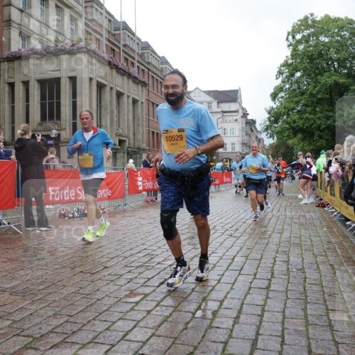 13.09.2026 - Kiel Lauf Yannick Fuchs http://msf.ph/oto/10424942 13.09.2026 11:01:17 Ziel 539, 823, 842, 1448, 1522, 1744, 2637, 3340, 4788, 5052, 5451, 5552, 6300, 6522, 6653, 7191, 7651, 8469, 8596, 9525, 11056, 11216, 11217, 11502, 11505, 11581, 11805, 11857, 12010, 12151, 48, 190, 1314, 1522, 2038, 2132, 2144, 2637, 2658, 2697, 3423, 3425, 4055, 4529, 4530, 4769, 4915, 5648, 6399, 6426, 6995, 6996, 7456, 7516, 7610, 8229, 8622, 9199, 9594, 9899, 9900, 10339, 10480, 10529, 10700, 10885, 11972, 12192, 12326, 955, 1018, 3626, 3662, 8307 meine-sportfotos.de